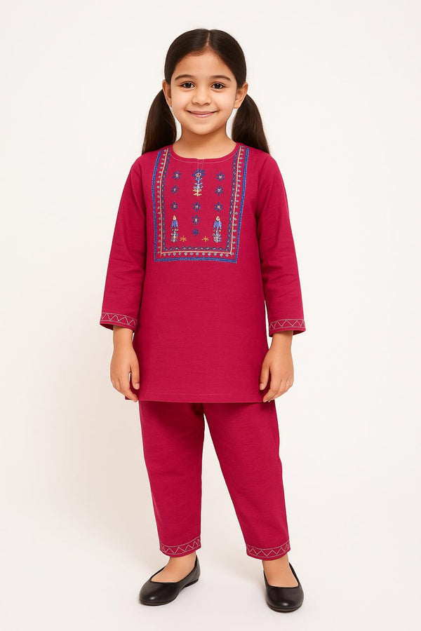 Girls Khaddar magenta embroidered 2 pc Suit
